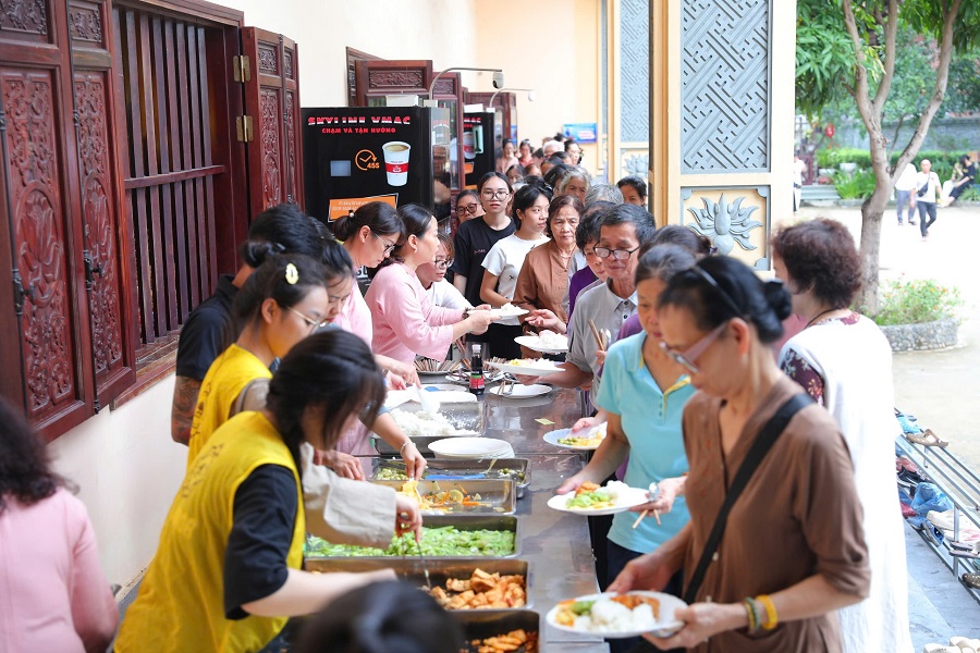 trang nghiem khai dan trang tuan le vu lan bao hieu nam 2024 tai chua long hung 9